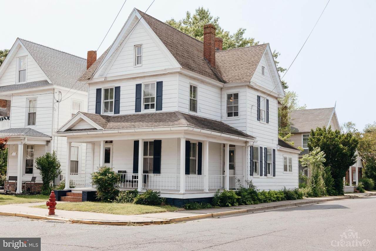 101 End Avenue - Photo 1