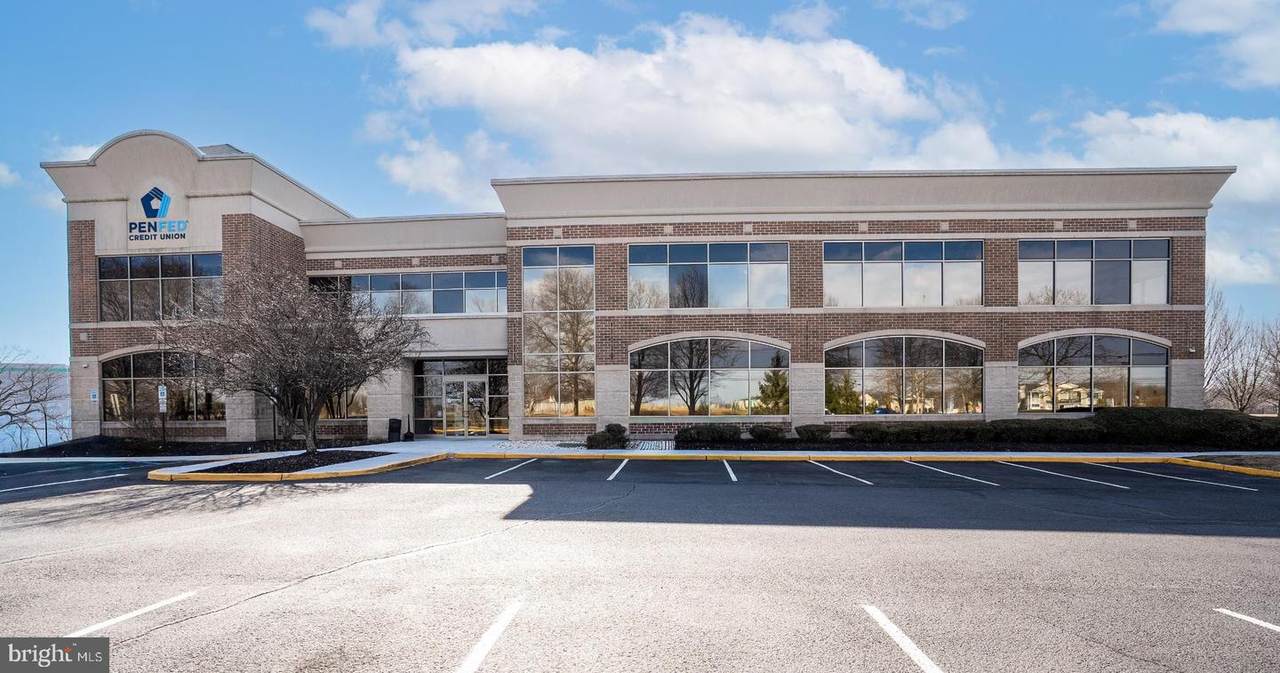 120 Windsor Center Drive - Photo 1
