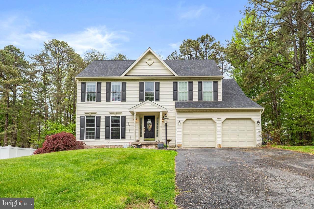 221 Bennie Drive - Photo 1