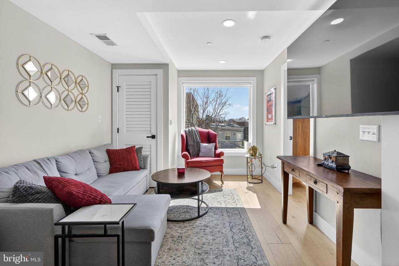 919 12TH Street - Photo 1