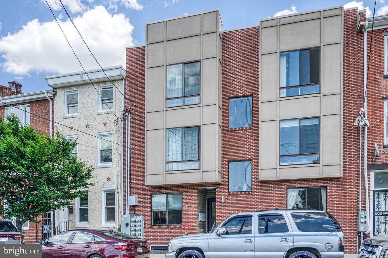 1431 5TH Street - Photo 1