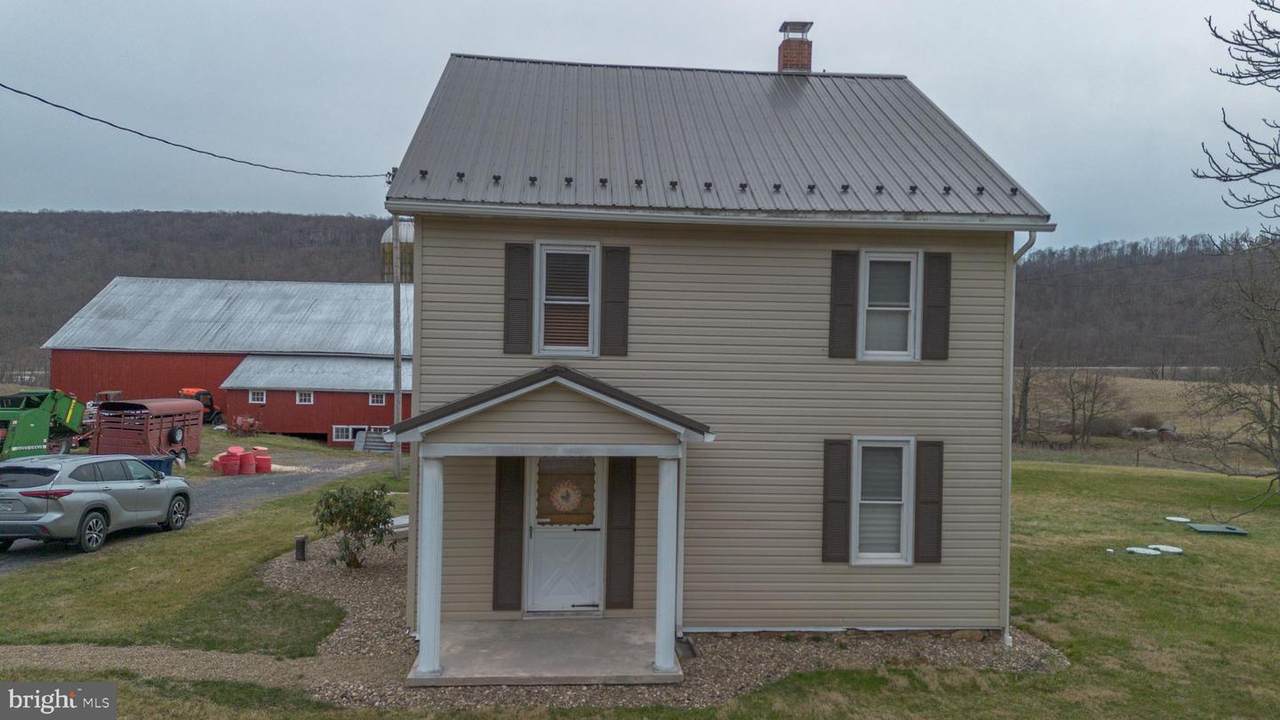 1927 Cumberland Rd. - Photo 1