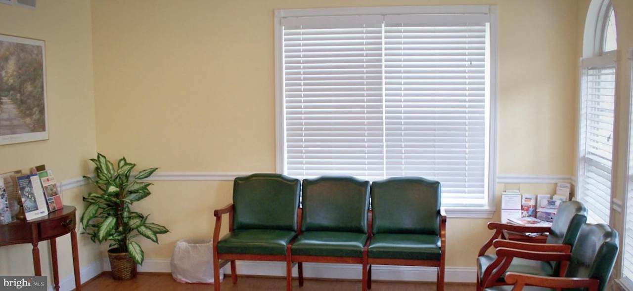 208 Crain Highway - Photo 1