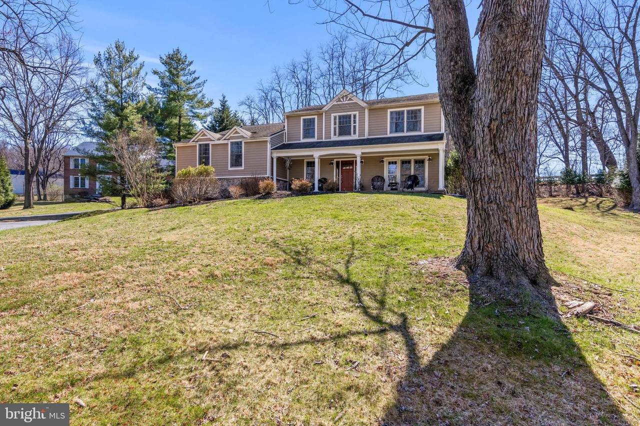 746 Westwind Drive - Photo 1