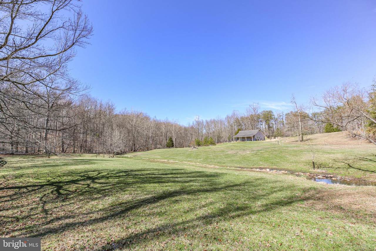  195 KING HENRY CT. - Photo 1