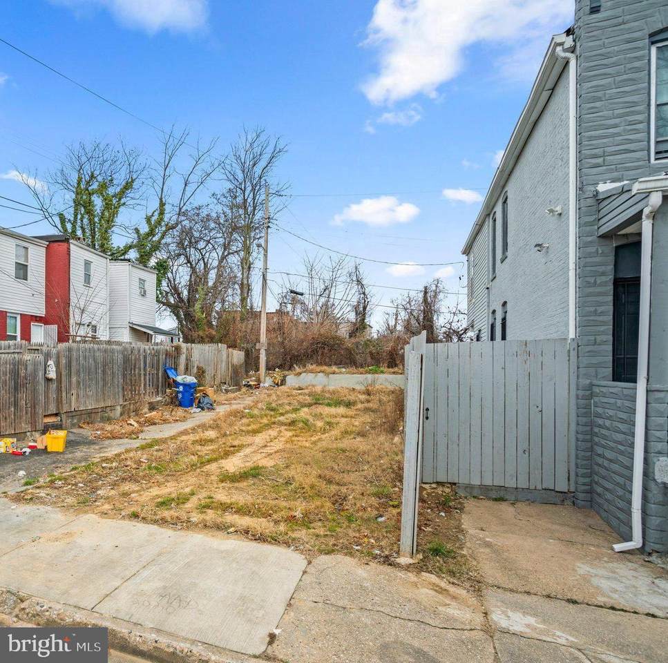 500 26TH Street - Photo 1