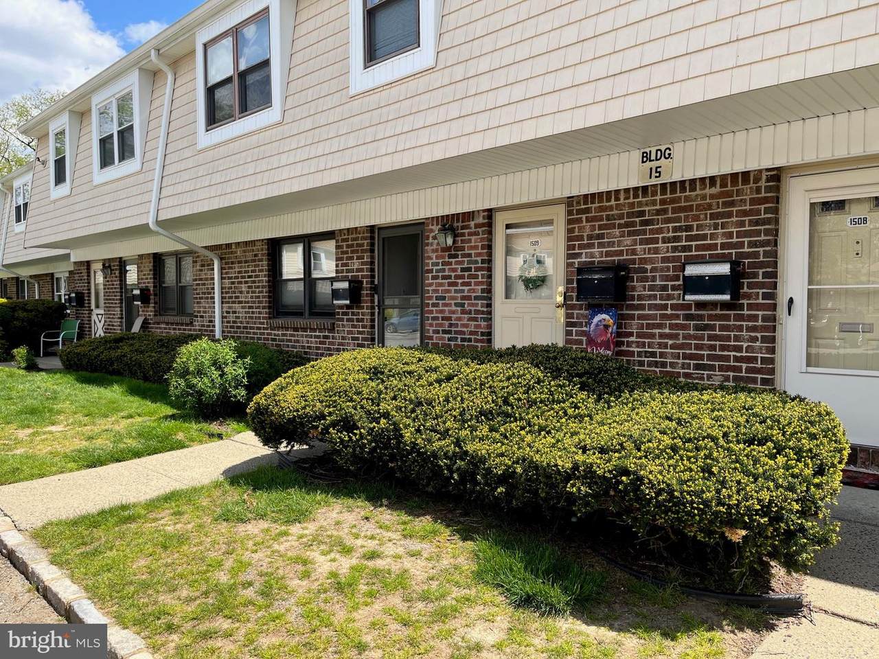 1508 Silver Court - Photo 1