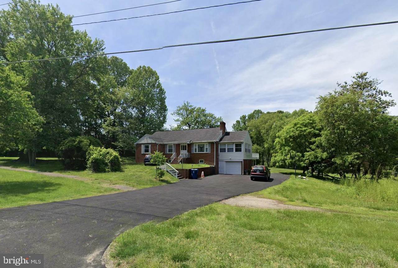 8878 Hooes Road - Photo 1