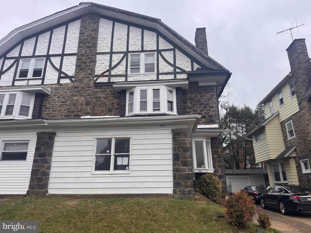 813 64TH Street - Photo 1