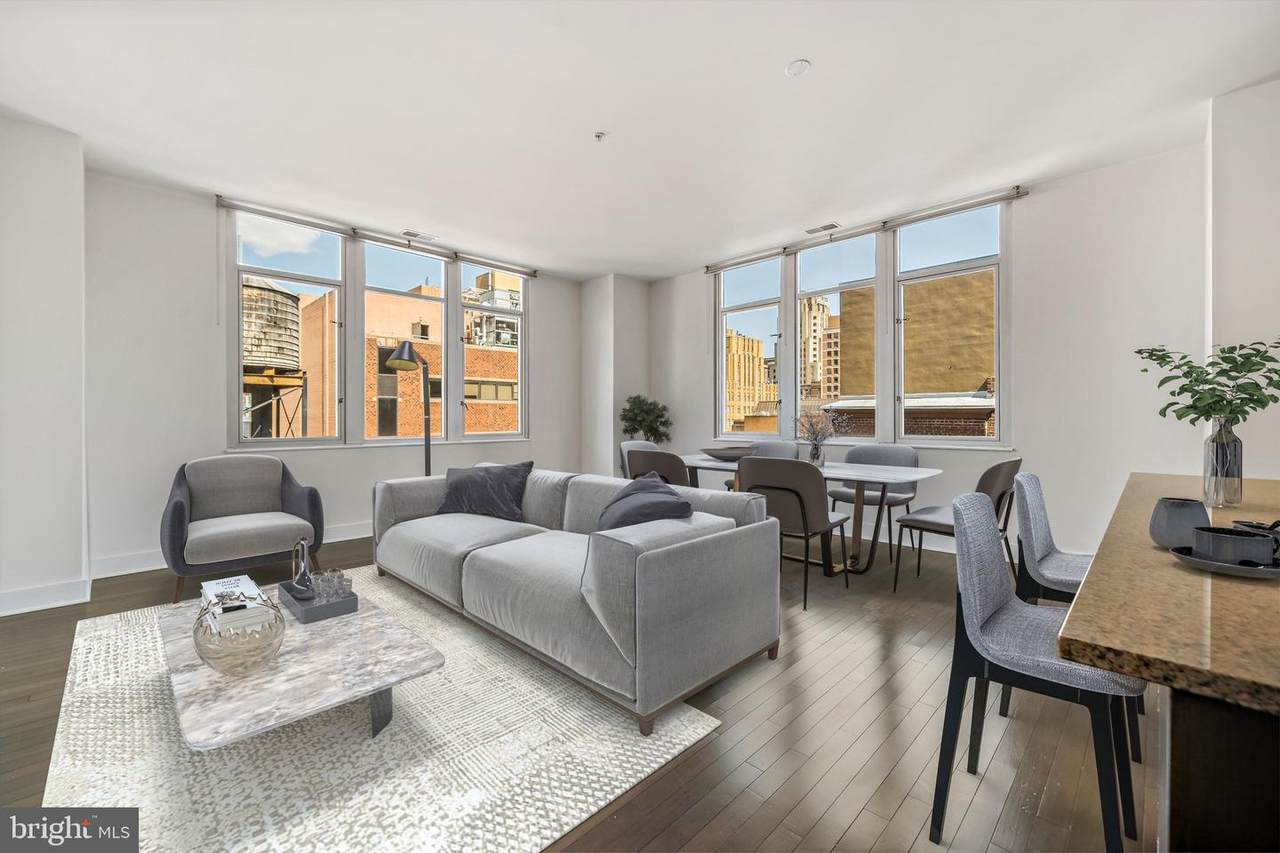 1101 Locust Street - Photo 1