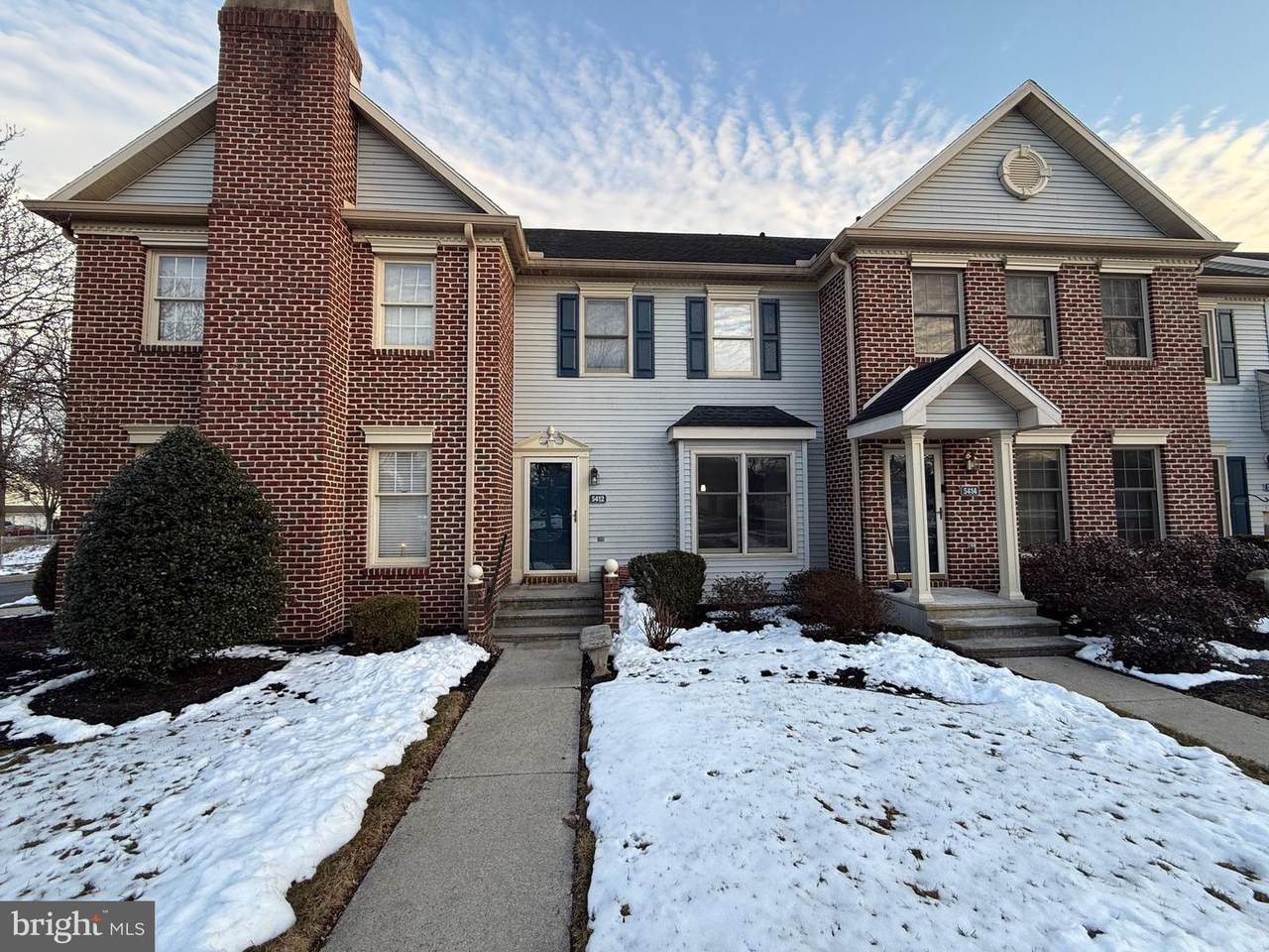5412 Oxford Drive - Photo 1