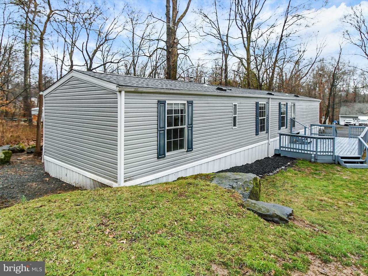 740 Lonely Cottage Road - Photo 1