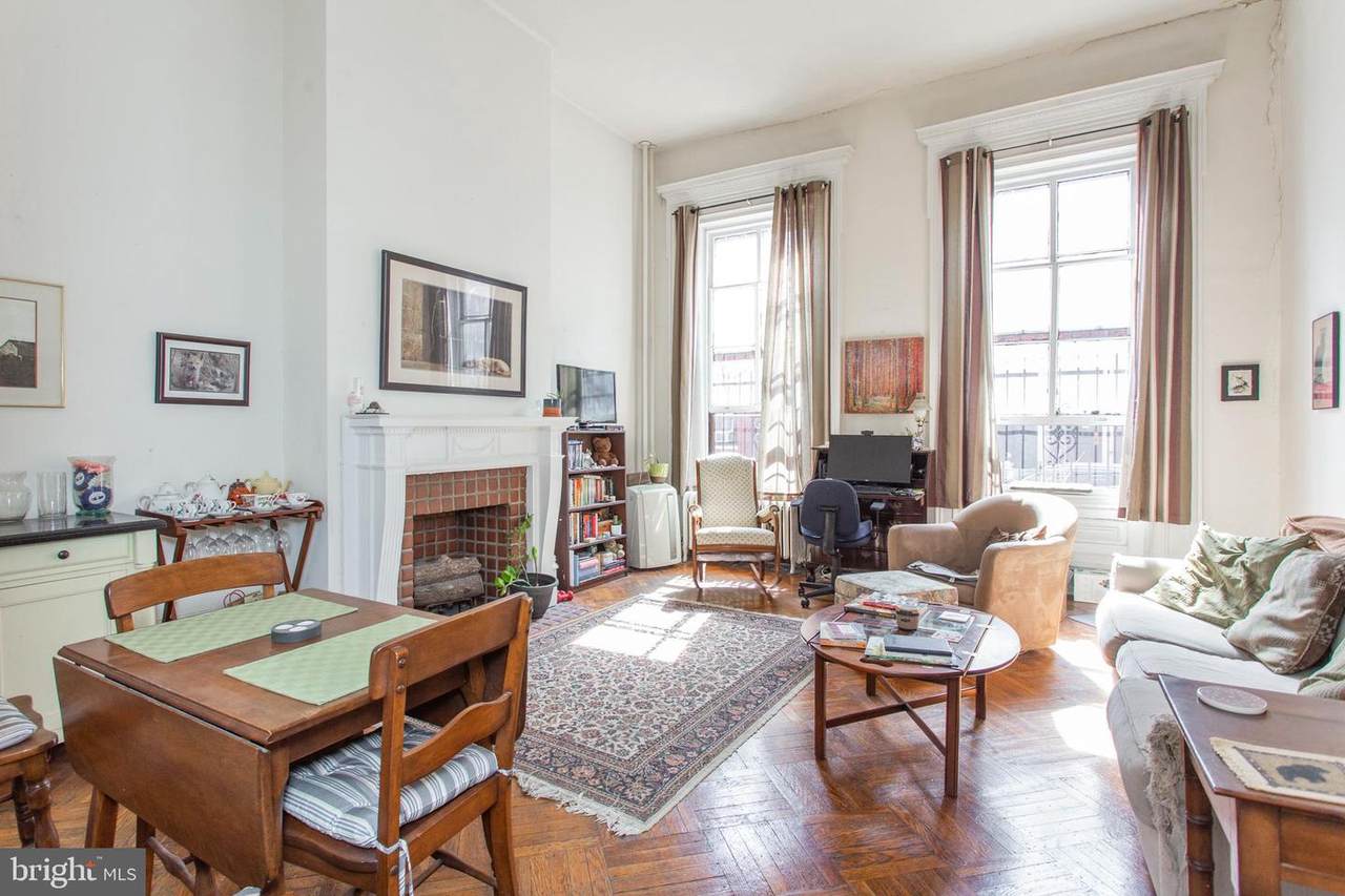 1817 Pine Street - Photo 1