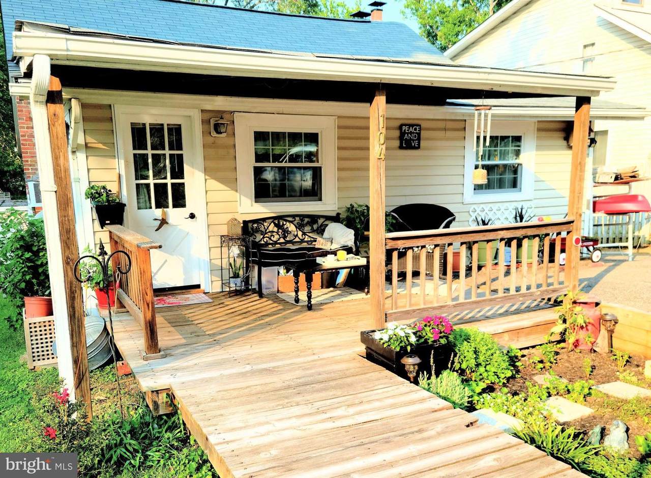 104 Meadow Road - Photo 1