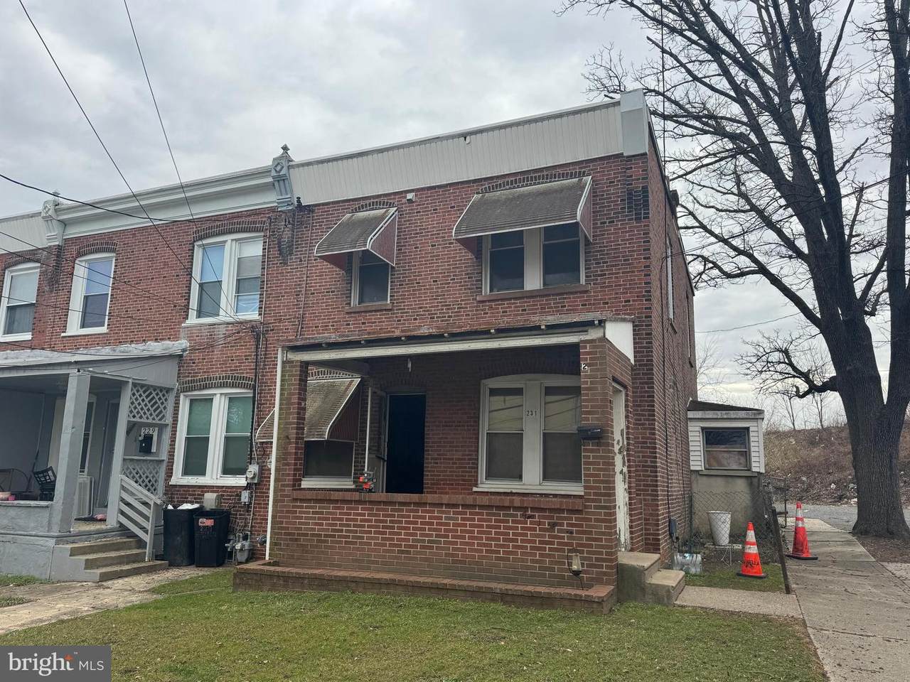 231 Hamilton Avenue - Photo 1