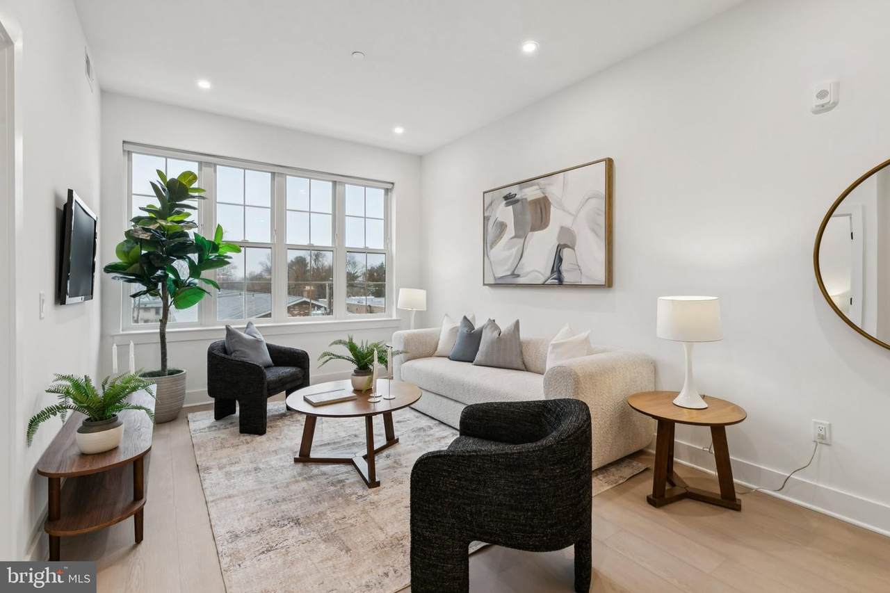 20-30 Allens Lane - Photo 1