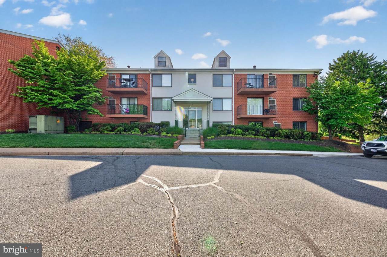 125-N Clubhouse Drive - Photo 1