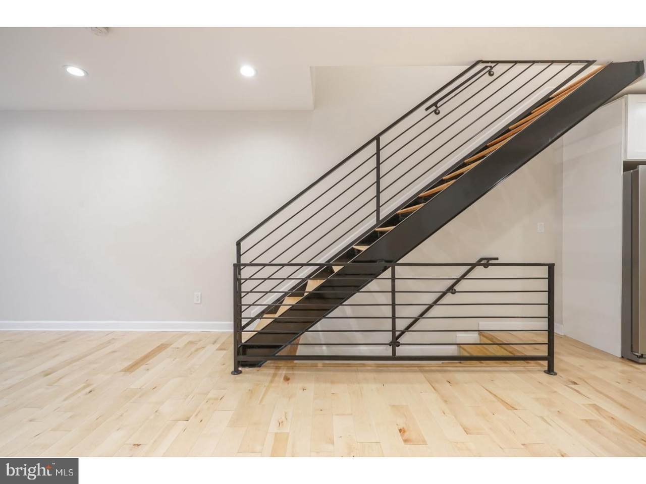 2923 Thompson Street - Photo 1
