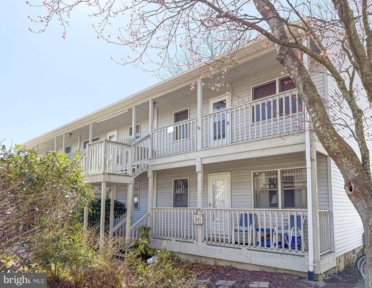 204 143RD Street - Photo 1