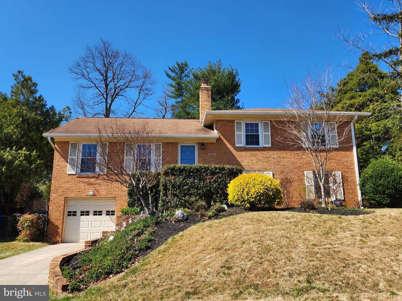 10706 Stoneyhill Drive - Photo 1