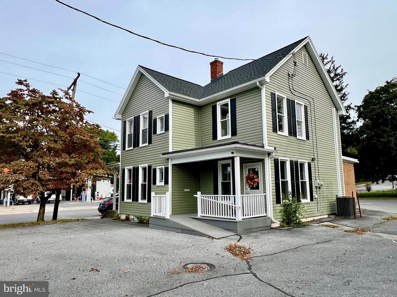 494 King Street - Photo 1