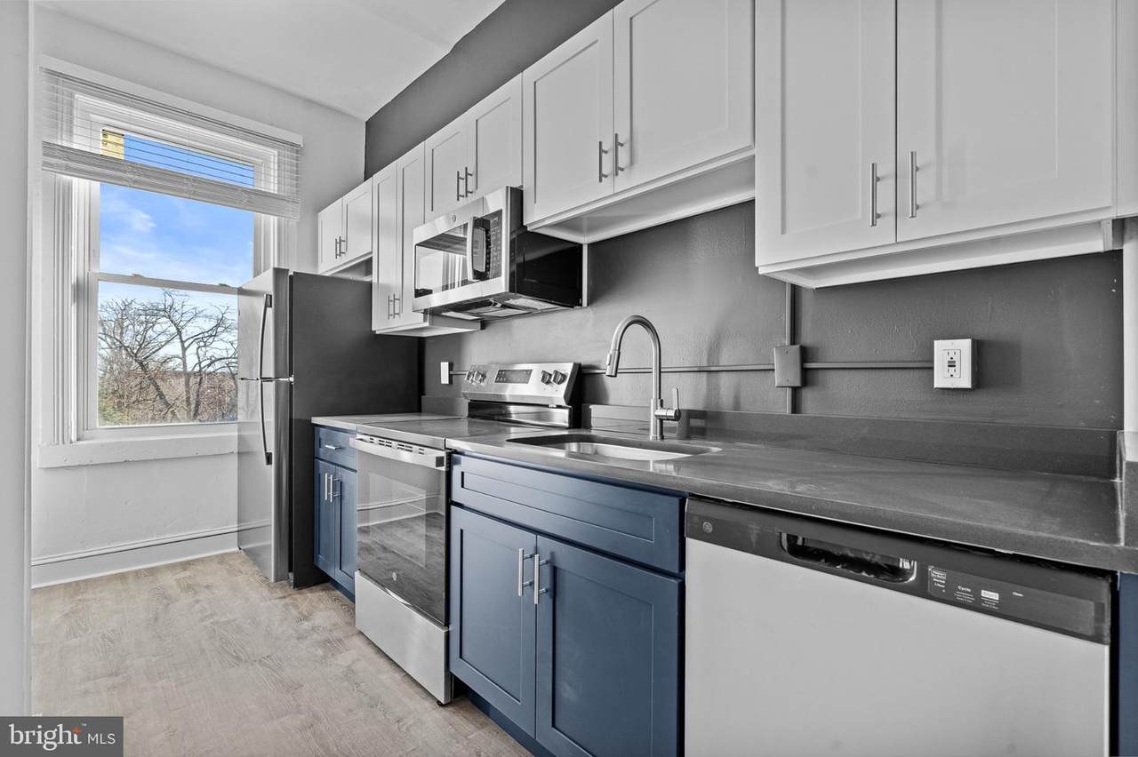 1308 Lexington Street - Photo 1
