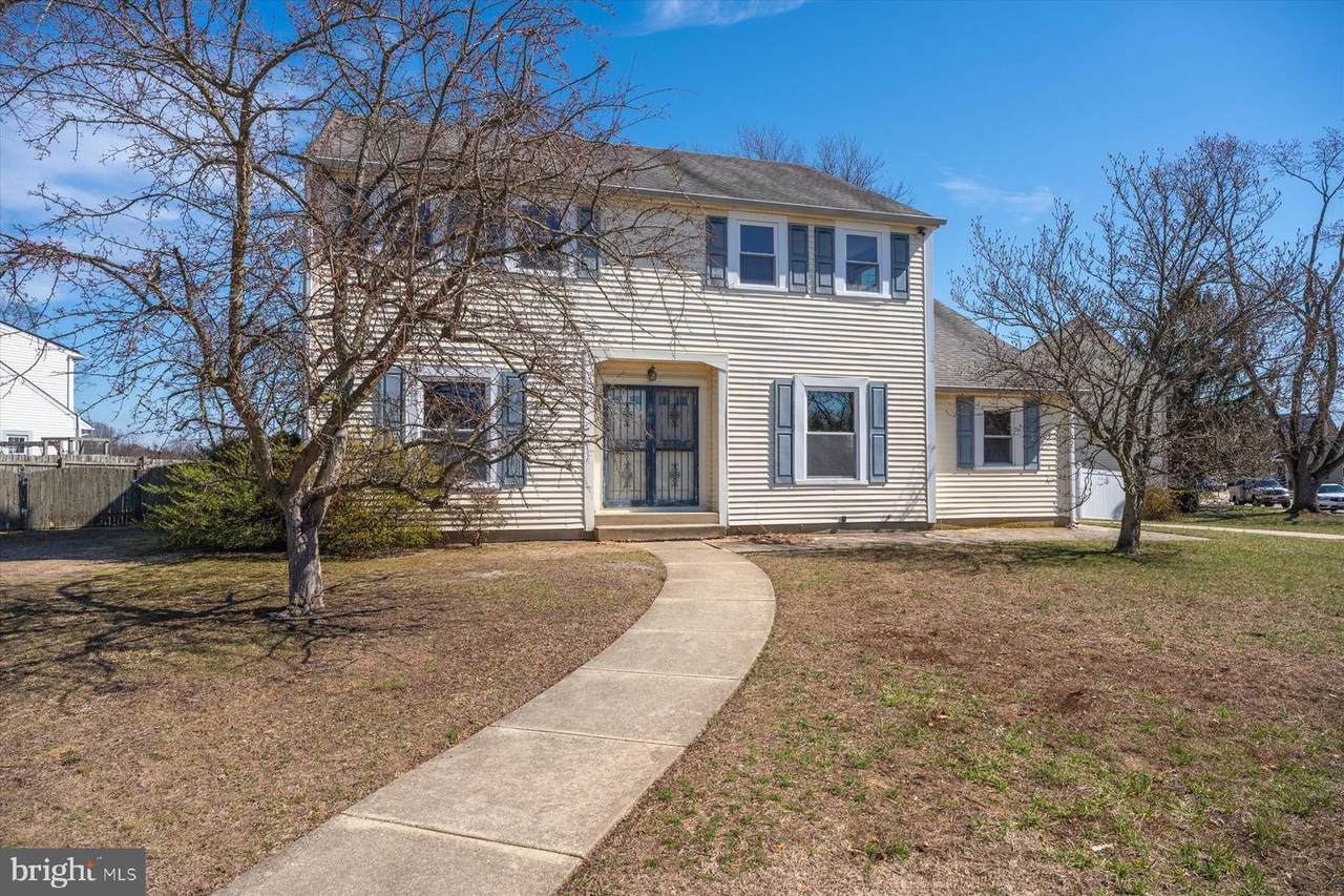 215 Hampshire Drive - Photo 1