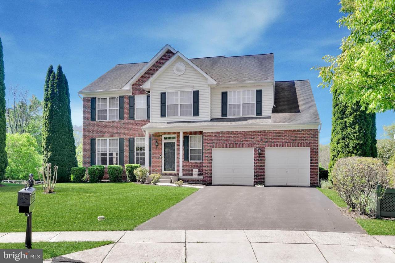 3947 Sweet Briar Court - Photo 1