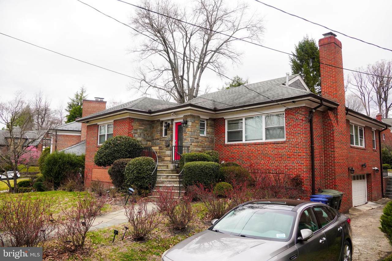 1633 Kalmia Road - Photo 1