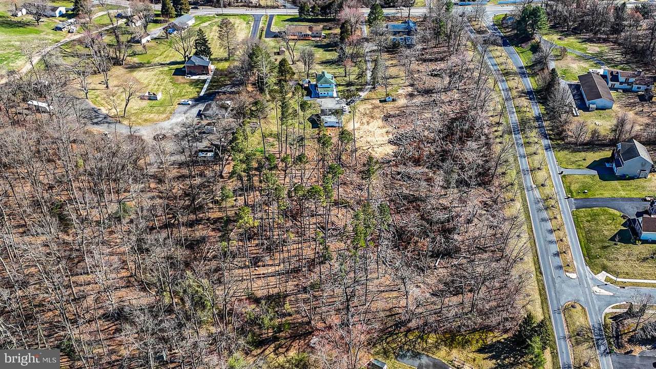 402 Philadelphia Road - Photo 1