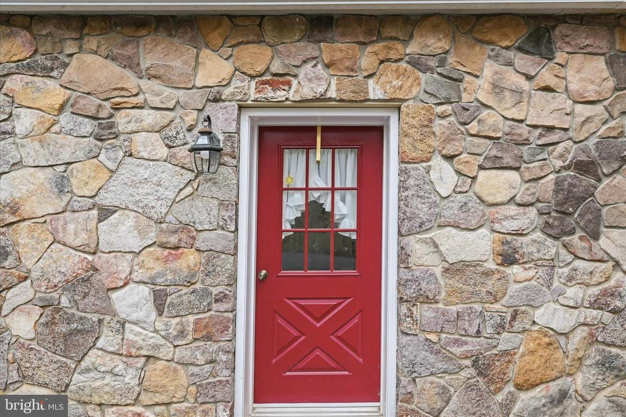 https://bt-photos.global.ssl.fastly.net/brightmls/1280_boomver_1_804675153442-2.jpg