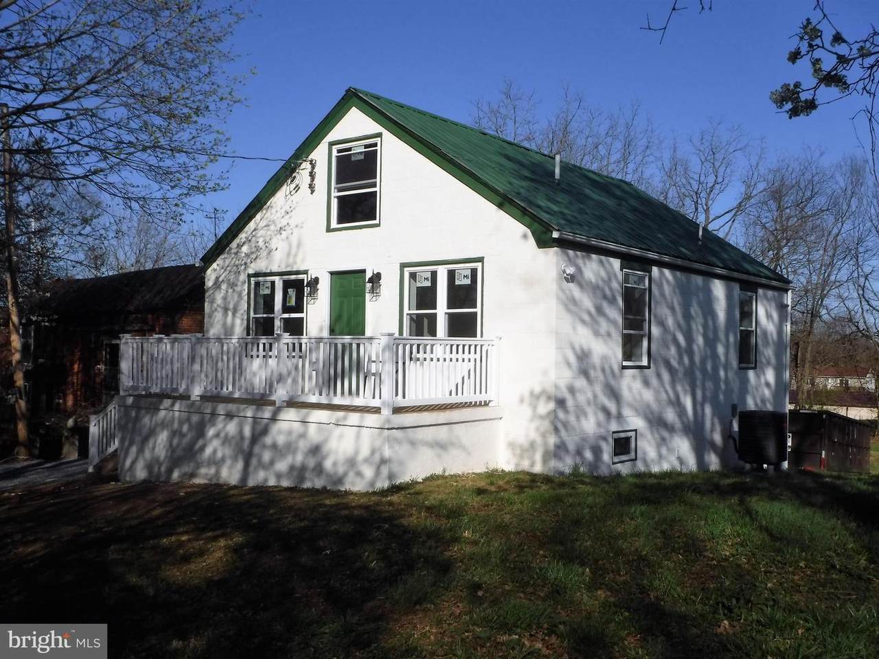 756 Wiltshire Road - Photo 1