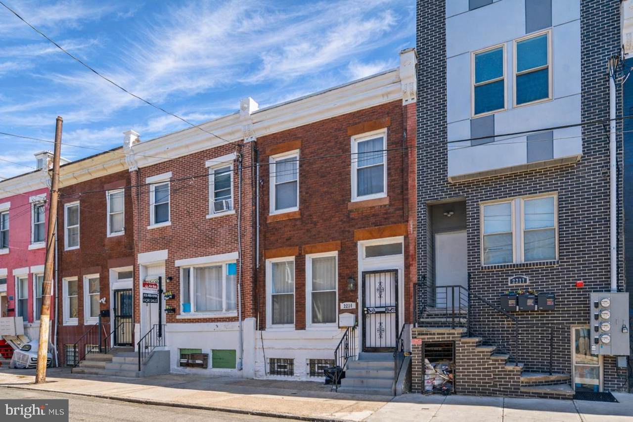 2219 10TH Street - Photo 1