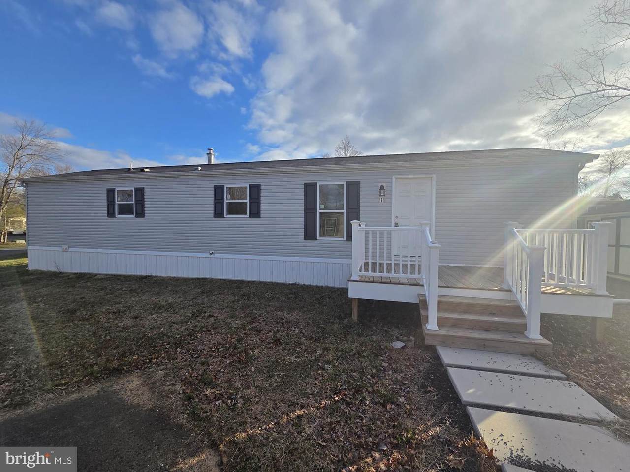 1 Laurel Terrace - Photo 1
