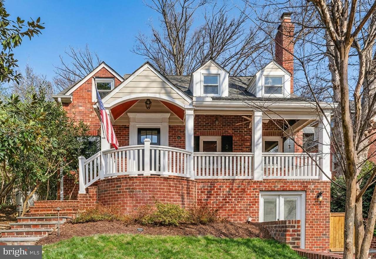 705 Chalfonte Drive - Photo 1
