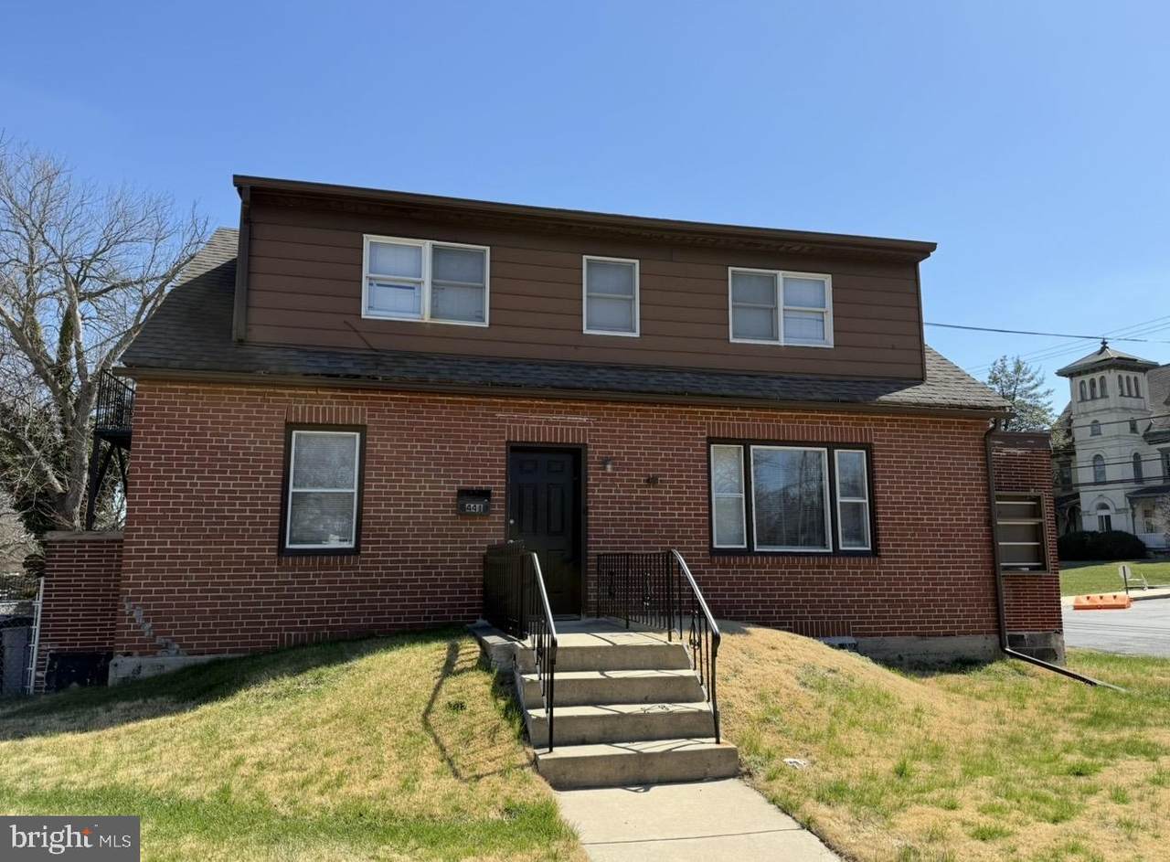 441 21ST Street - Photo 1