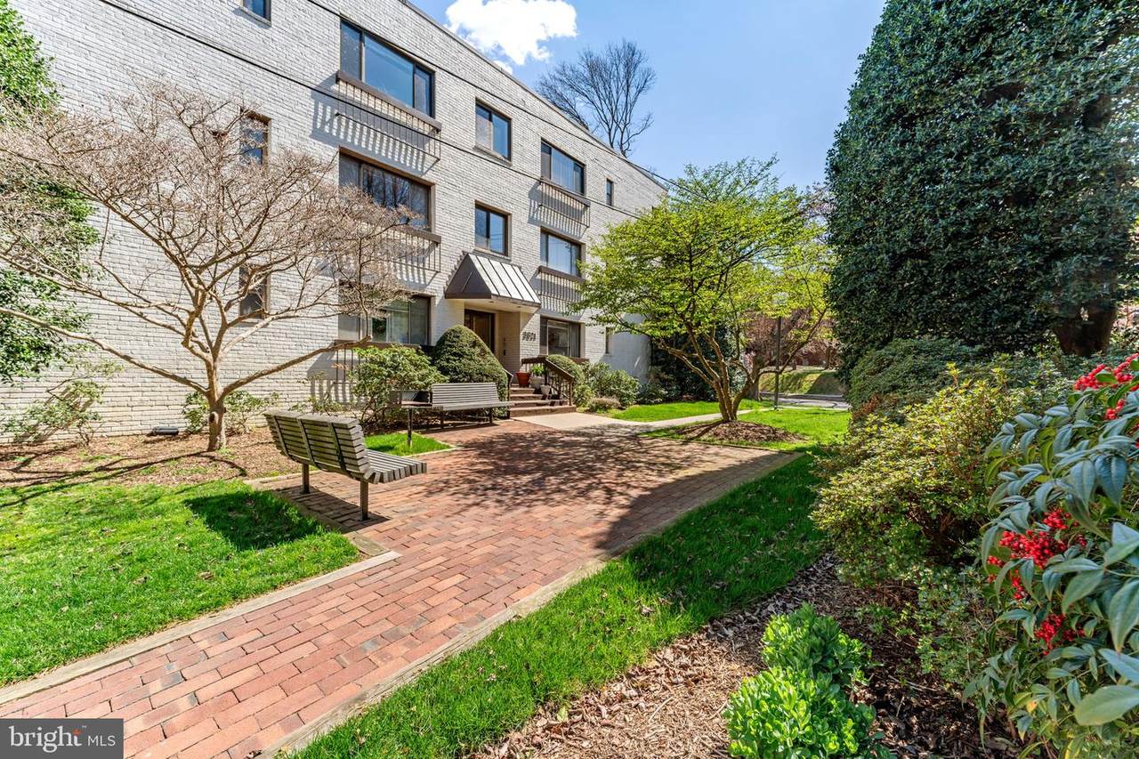 3827 Davis Place - Photo 1