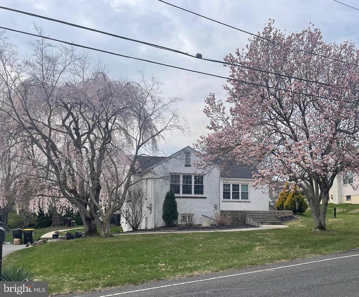 121 Macdade Road - Photo 1