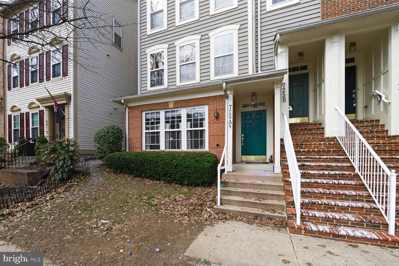 725-A Main Street - Photo 1