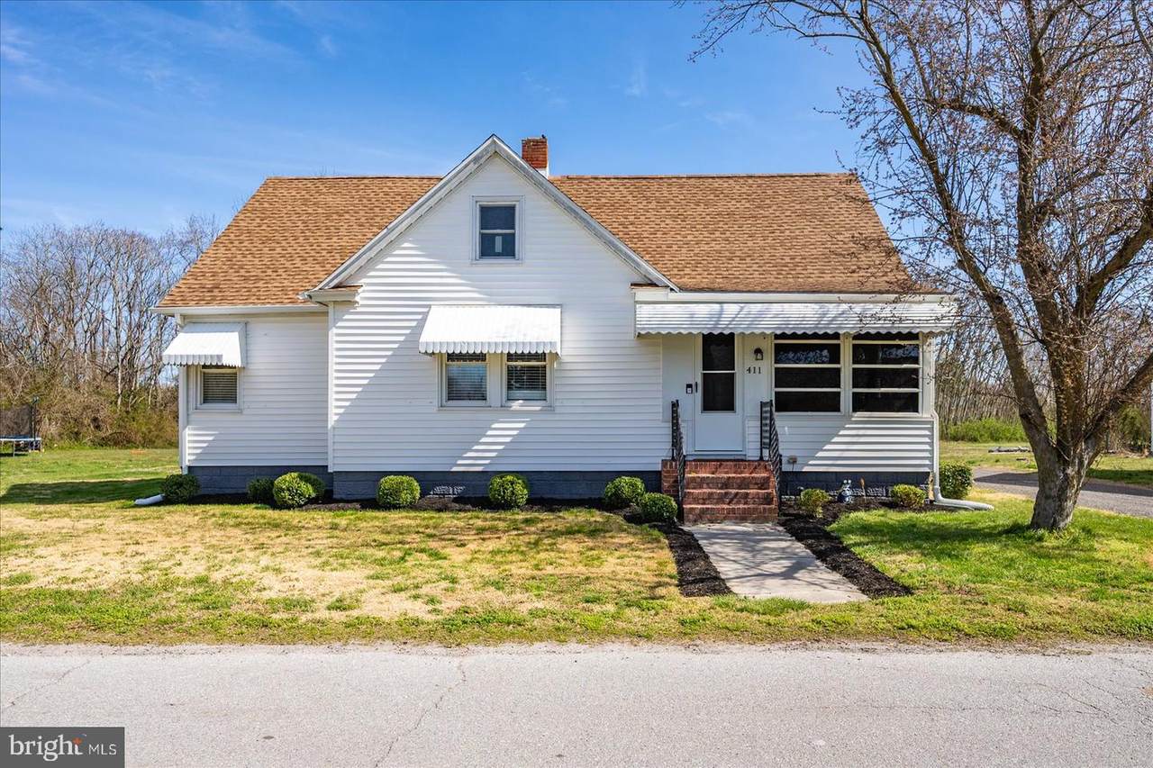 411 Walnut Street - Photo 1