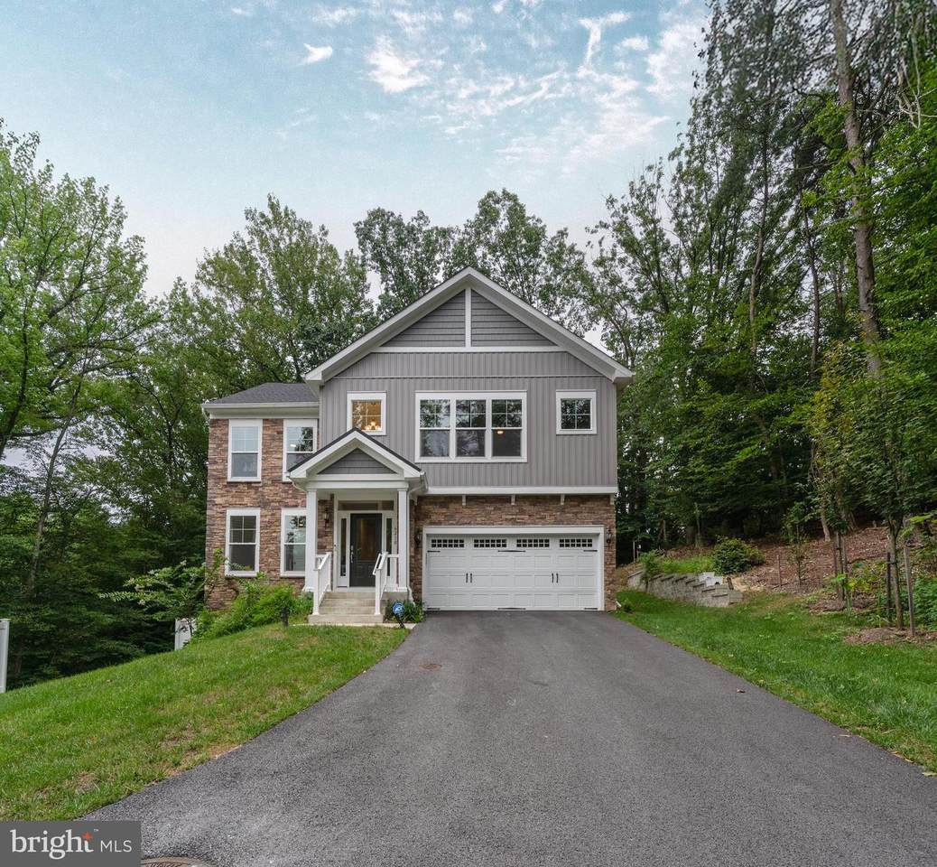 6210 Hunters Hollow Road - Photo 1