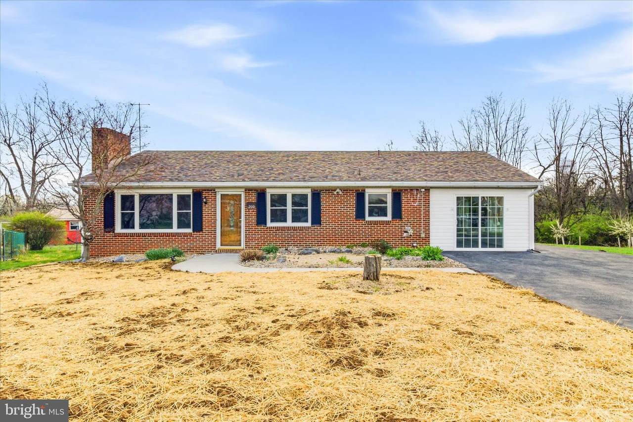 200 Rock Willow Avenue - Photo 1