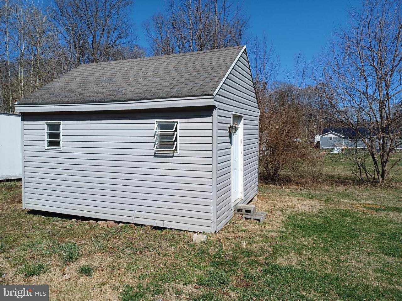 https://bt-photos.global.ssl.fastly.net/brightmls/1280_boomver_1_804694788556-2.jpg