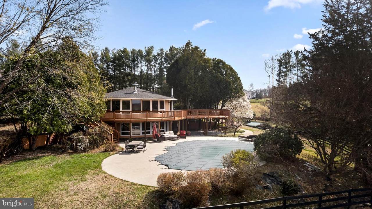 10803 Crest Hill Road - Photo 1