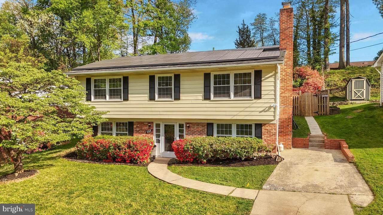 833 Loxford Terrace - Photo 1