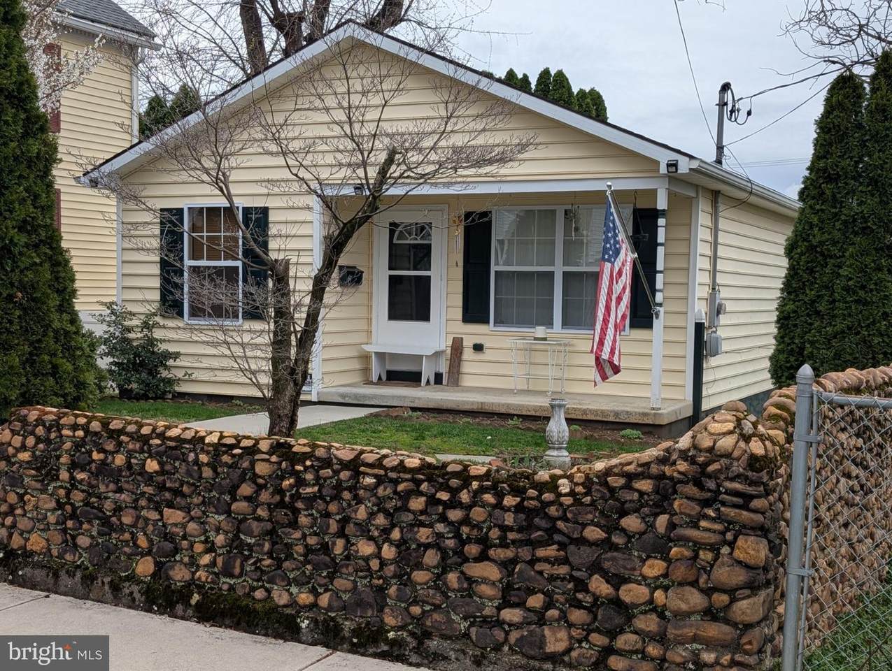 417 Liberty Street - Photo 1