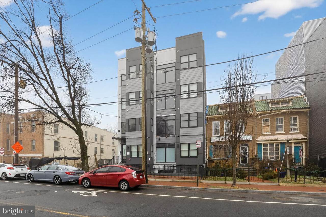 927 Kennedy Street - Photo 1