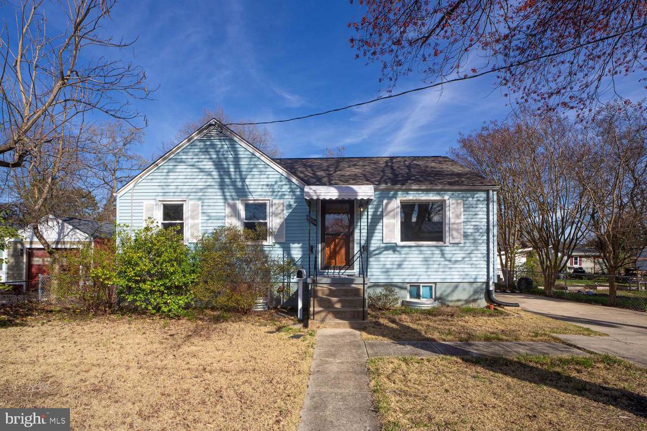 9035 49TH Place - Photo 1