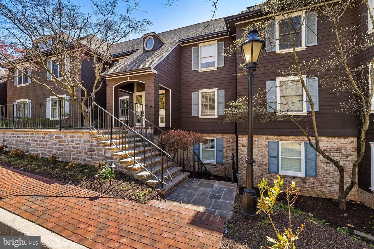7 Devon Hill Road - Photo 1