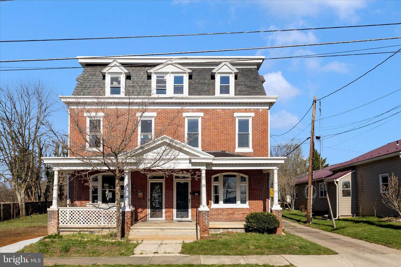519 Summit Avenue - Photo 1